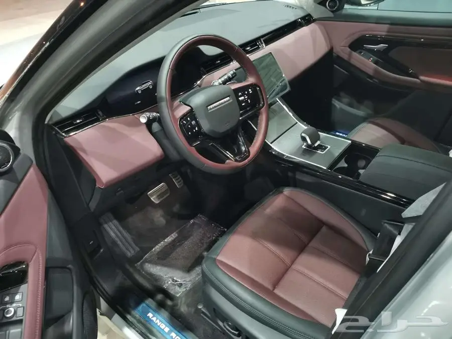 رنج روفر ايفوك Evoque موديل P250-Dynamic SE 2024 7