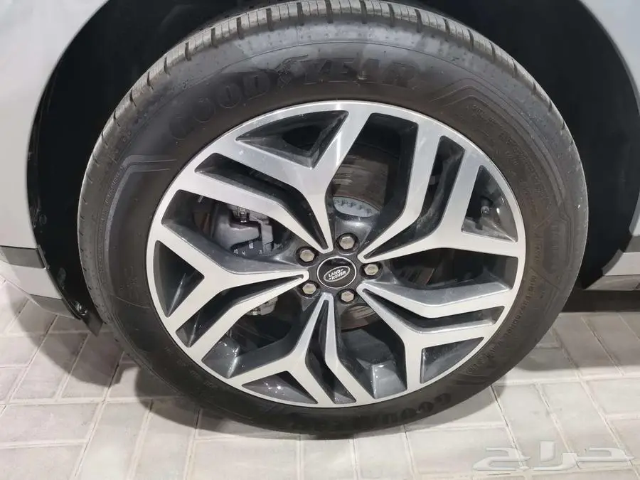 رنج روفر ايفوك Evoque موديل P250-Dynamic SE 2024 20