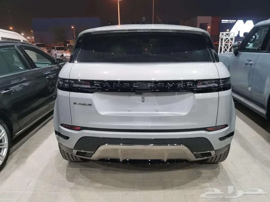رنج روفر ايفوك Evoque موديل P250-Dynamic SE 2024 6