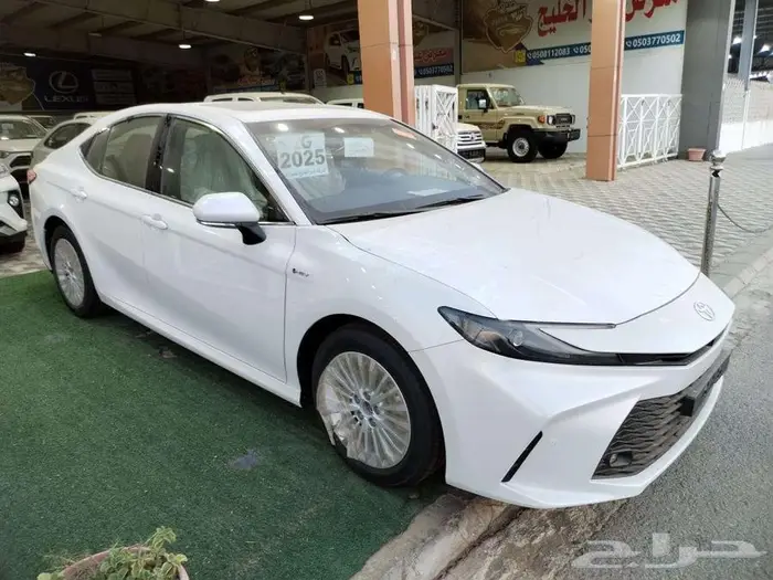 كامري هابيرد E بلاس سعودي موديل 2025 1