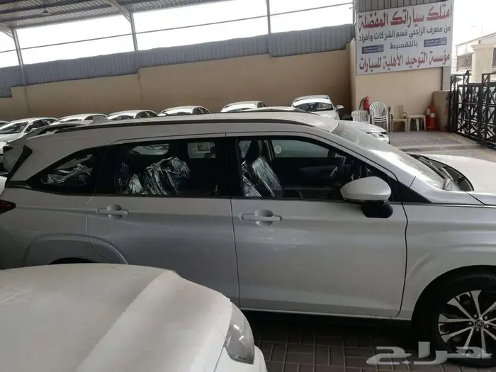 يوجد جميع السيارات اقساط بدون دفعه اولى بشرط اللتزامك يسمح 3