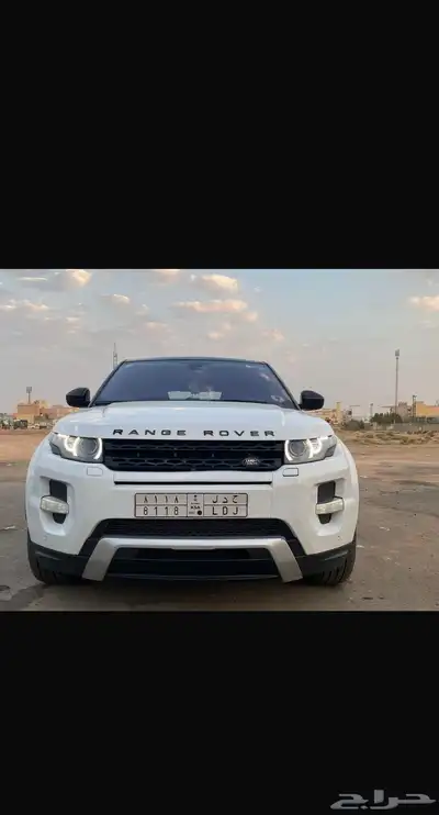 لاند روفر إيفوك فل كامل داخلي أحمر . 17