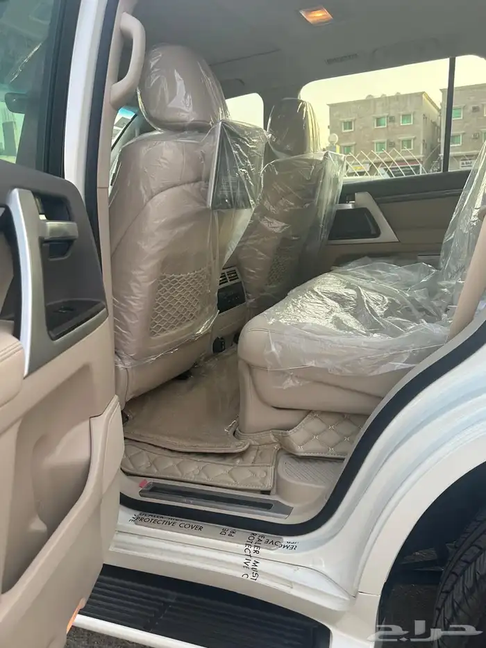 تويوتا لاندكروزر 2021م VXR2 شبه اصفار 6