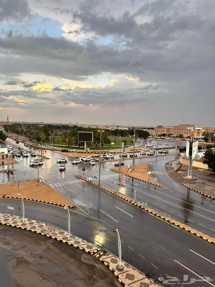 مكاتب اداريه وصالات للايجار 1