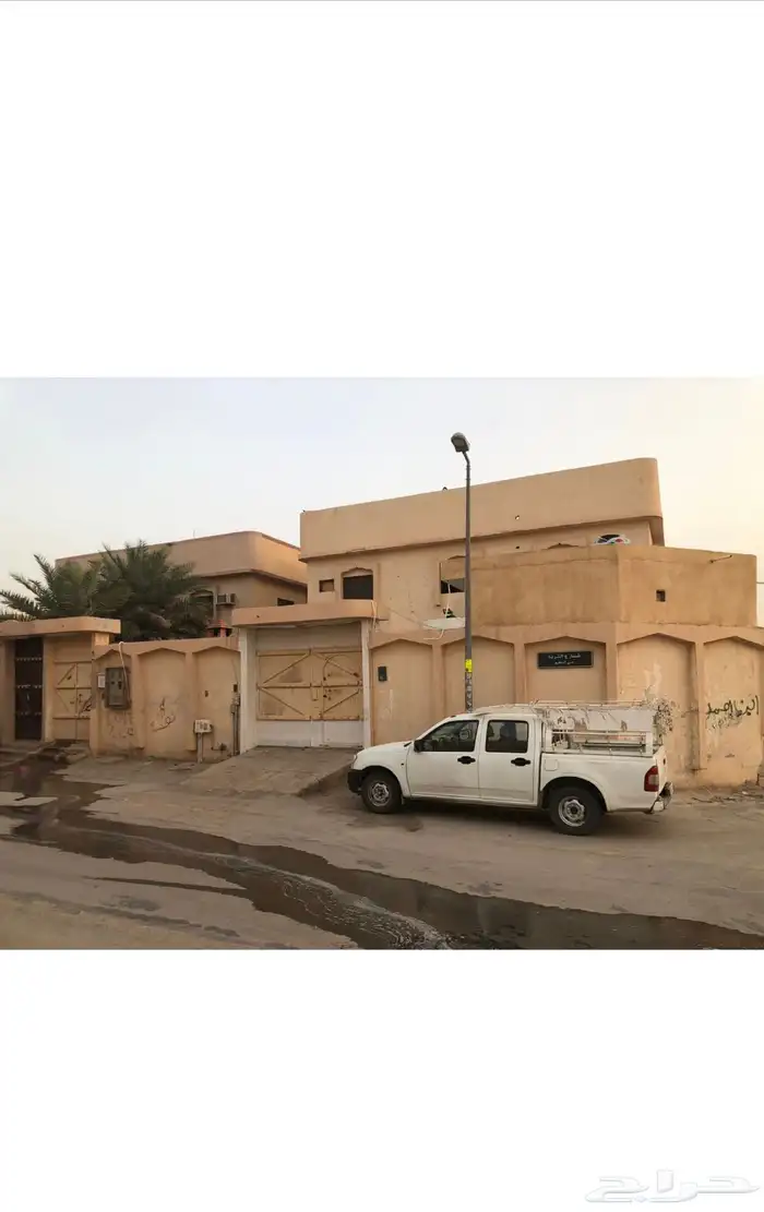 للبيع بيت دورين مساحة 525 زاوية شارعين حي النظيم سلطانه 2