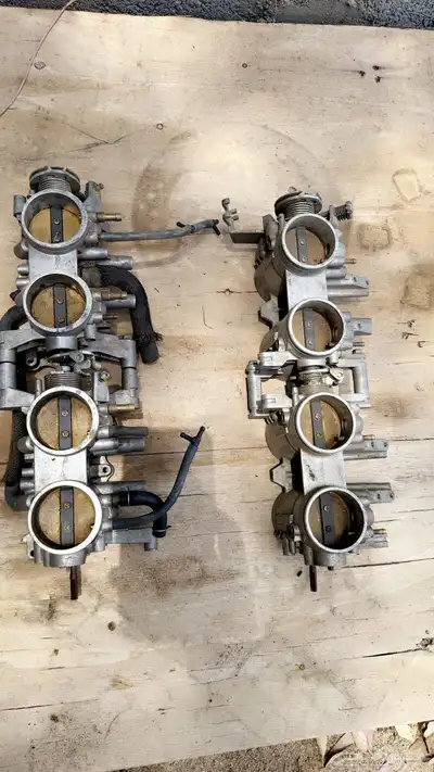 قطع غيار دباب سوزوكي 750 و بانشي Z400 موضحه في الصور 25