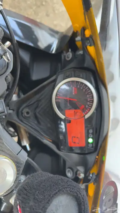قطع غيار دباب سوزوكي 750 و بانشي Z400 موضحه في الصور 0