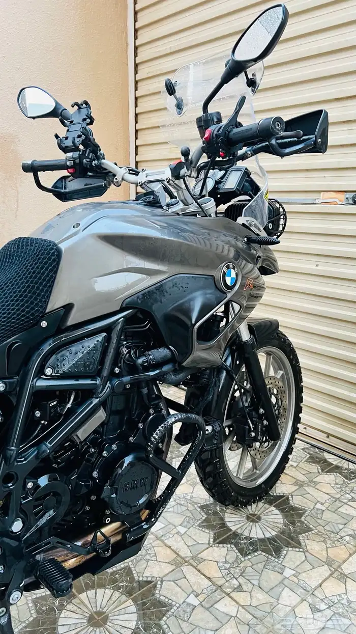 دراجة نارية دباب بي ام دبليو BMW 2