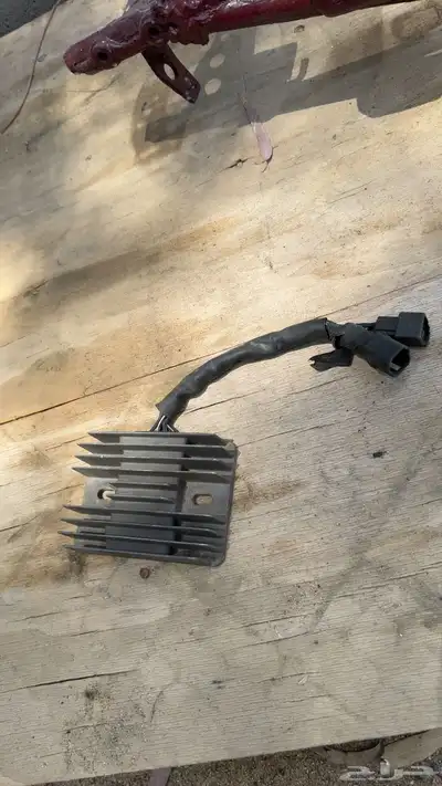 قطع غيار دباب سوزوكي 750 و بانشي Z400 موضحه في الصور 31