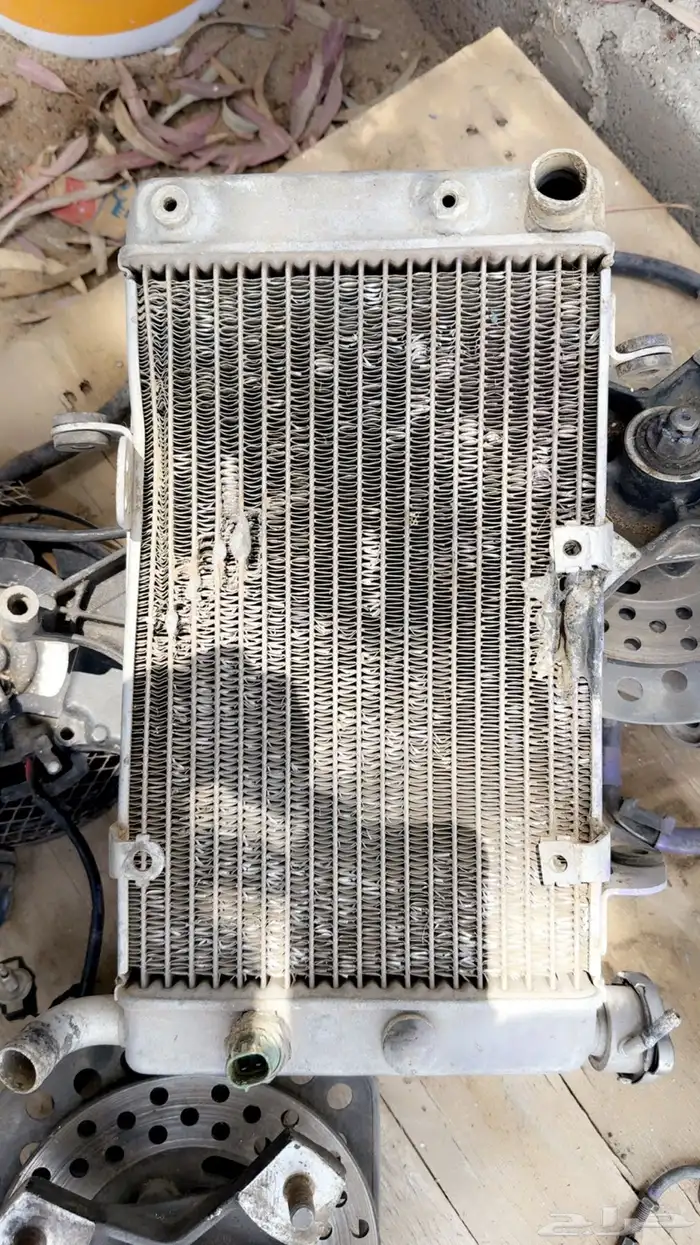 قطع غيار دباب سوزوكي 750 و بانشي Z400 موضحه في الصور 11