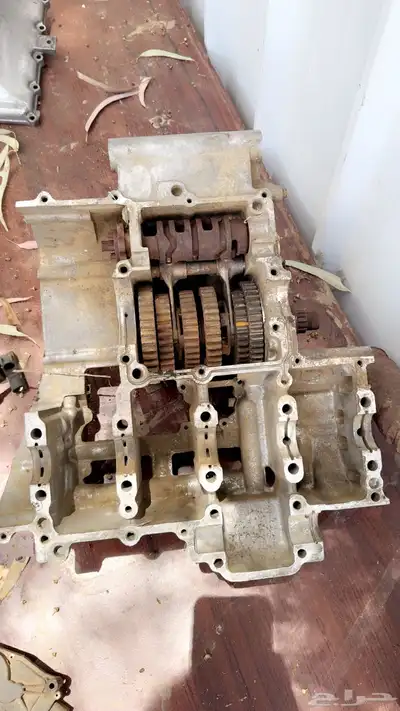 قطع غيار دباب سوزوكي 750 و بانشي Z400 موضحه في الصور 7