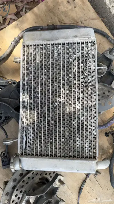 قطع غيار دباب سوزوكي 750 و بانشي Z400 موضحه في الصور 12