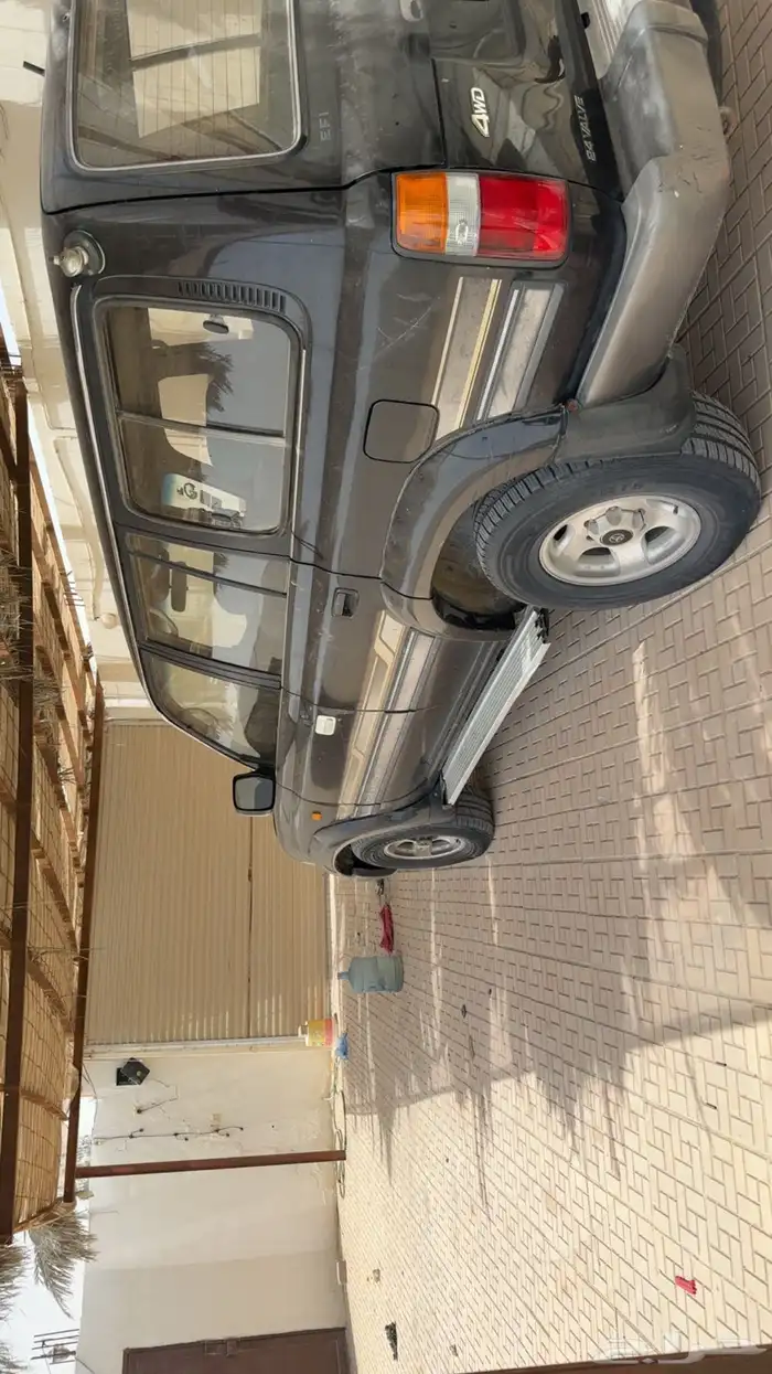 لاندكروزر في اكس آر 1996 3