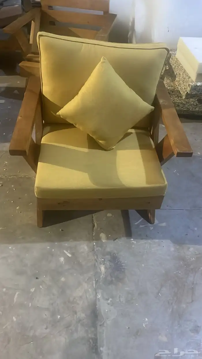 جلسات خارجية الحديد الخشب تفصيل تنجيد كنب 2