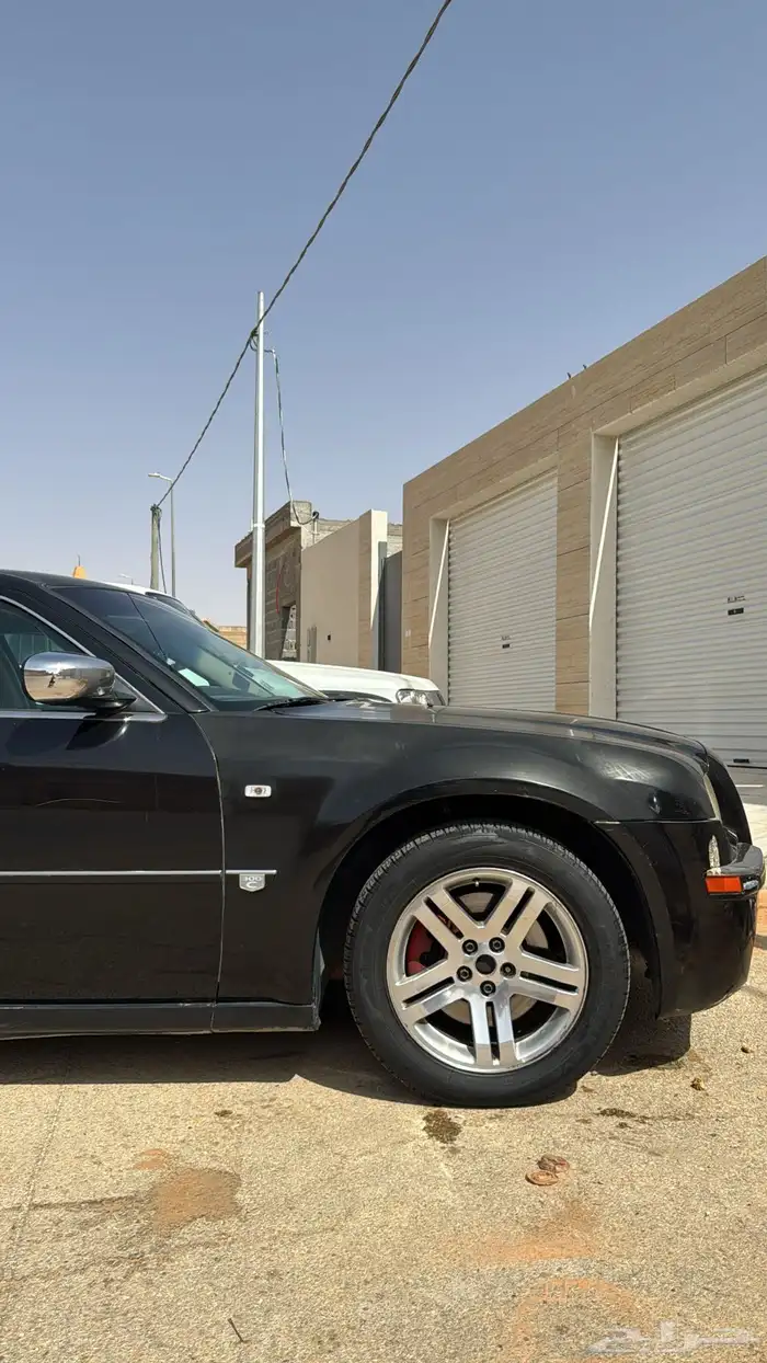 كرايزلر C300 V8 موديل 2005 25