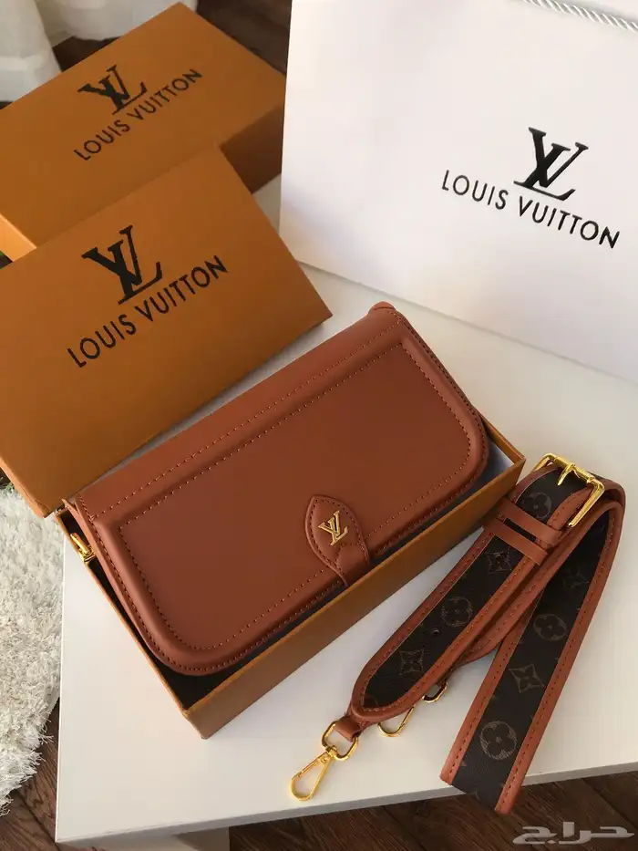 شنط براندات ماستر كوالتي وشوزات وساعات ماستر 36