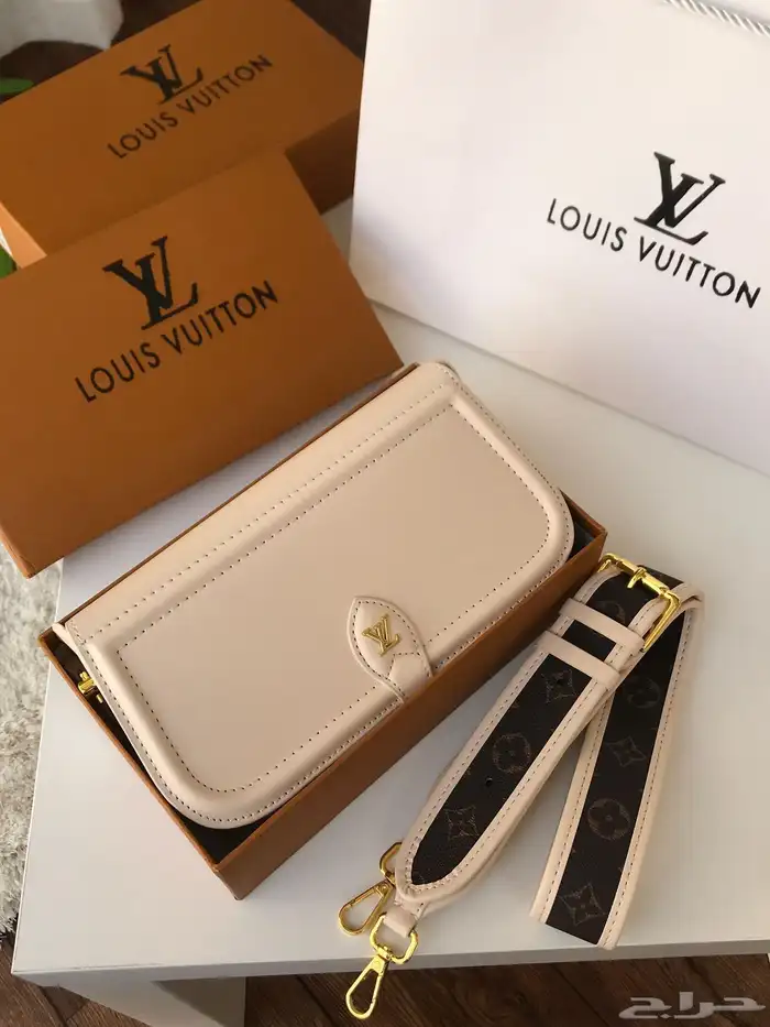 شنط براندات ماستر كوالتي وشوزات وساعات ماستر 32