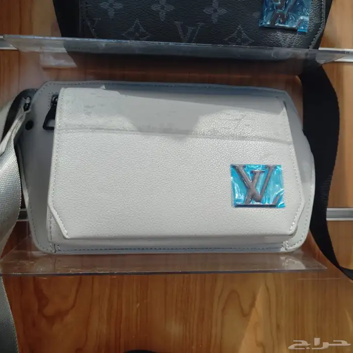 شنط براندات ماستر كوالتي وشوزات وساعات ماستر 70