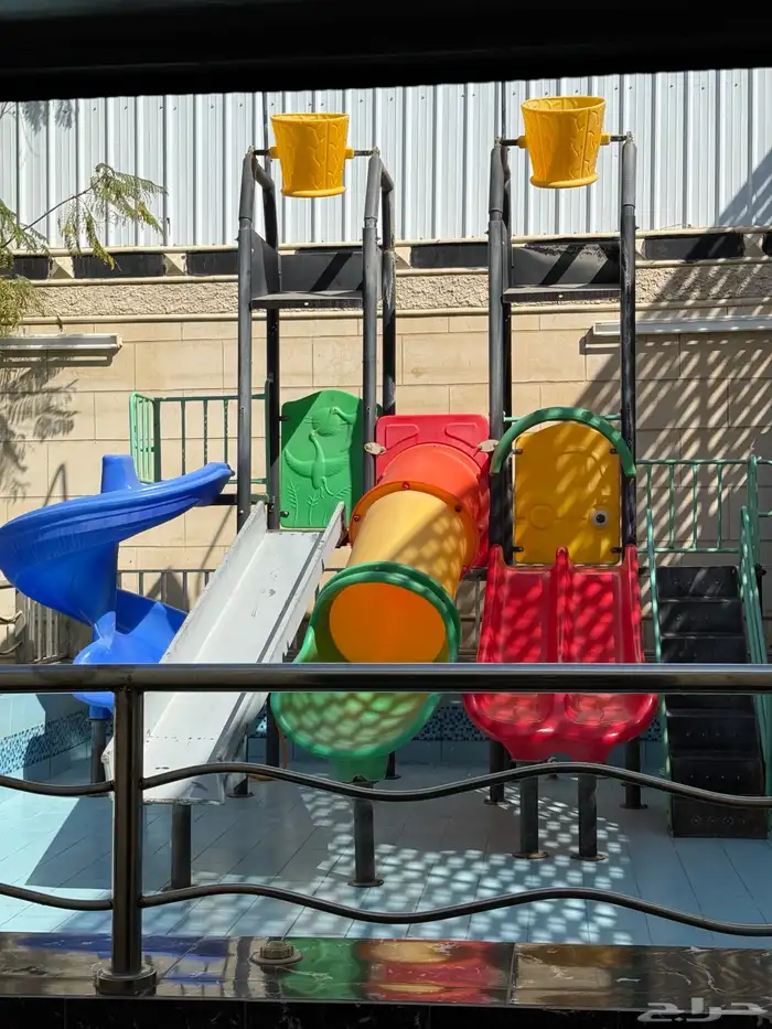 استراحة قسمين بمسبحين كبار وصغار وألعاب مائيه وملعب صابوني 1