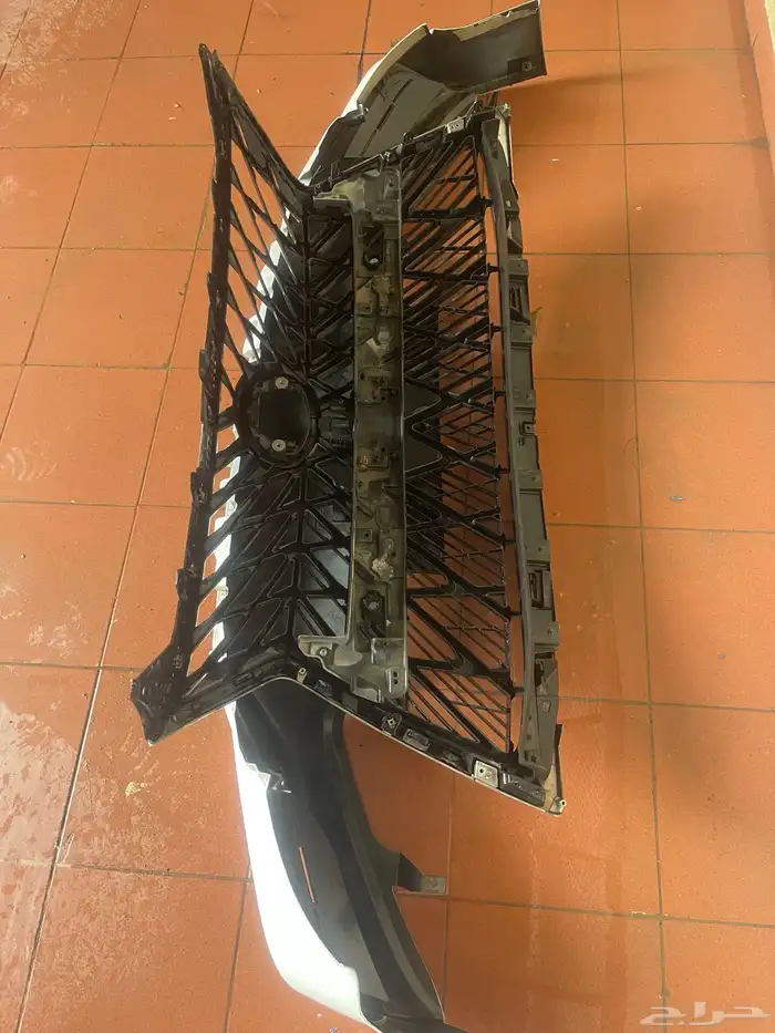 صدام جيب لكززس 2018 4