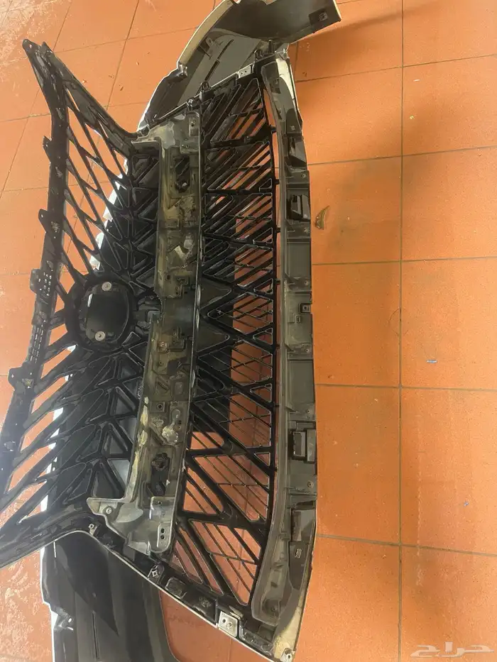 صدام جيب لكززس 2018 5