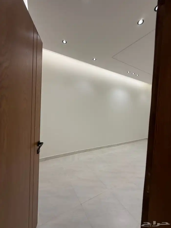 للبيع شقق ارضيه وشقق علويه ب ابها. البديع مخطط النرجس 47