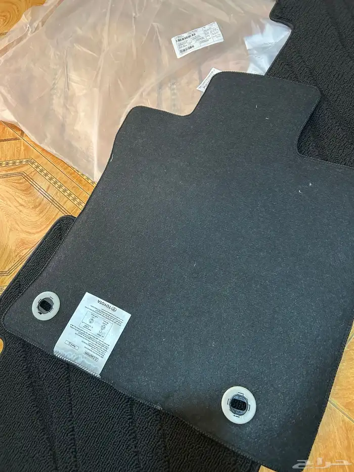 فرشاة وطايات كامري 2021-2025 0