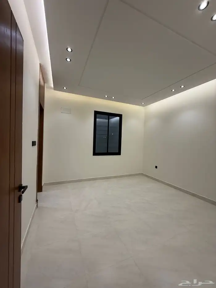 للبيع شقق ارضيه وشقق علويه ب ابها. البديع مخطط النرجس 44