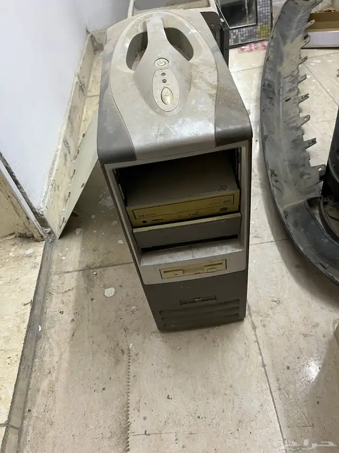 خردة للبيع العديد من الاشياء 31
