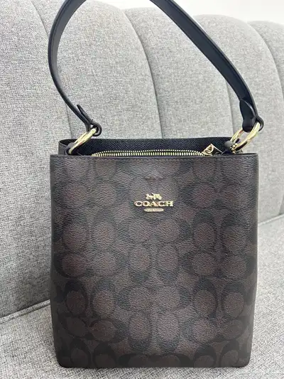 شنطة Coach أصلية 3