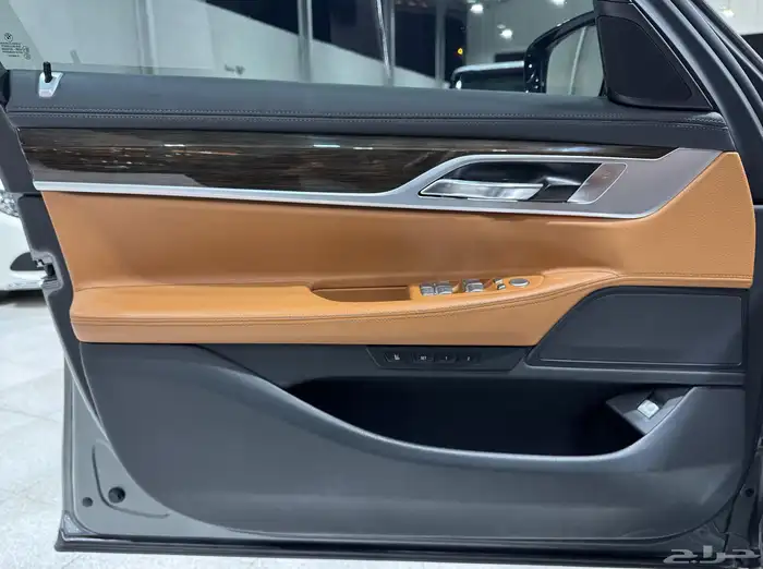 بي ام دبليو 730Li موديل 2018 لكشري مستعمل 16