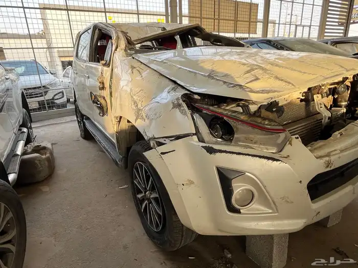 ايسوزو ديماكس 2020 دبل مصدوم قطع غيار 1