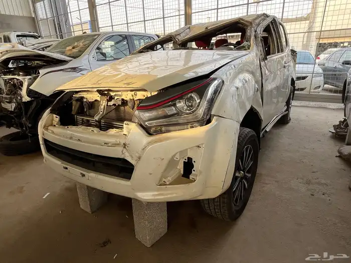 ايسوزو ديماكس 2020 دبل مصدوم قطع غيار 0