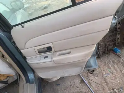 قطع غيار فورد فكتوريا وجراند ماركيز 16