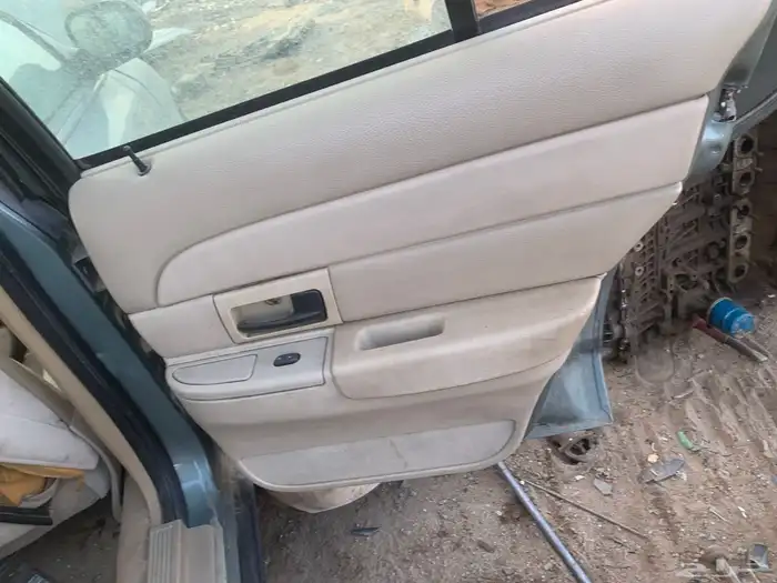 قطع غيار فورد فكتوريا وجراند ماركيز 16