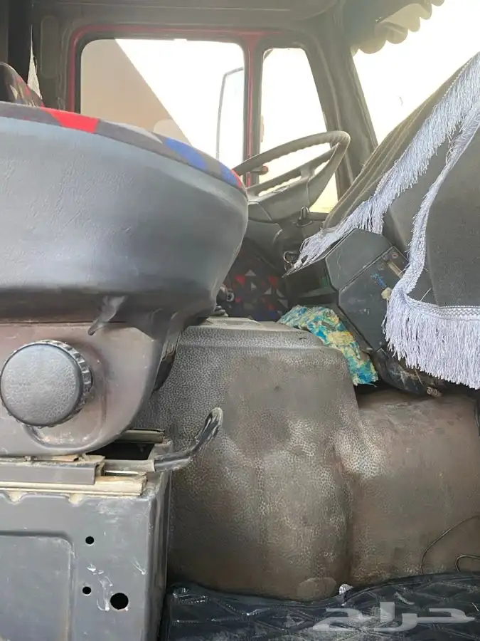 للبيع راس اللبي مورسيدس موديل 96 5