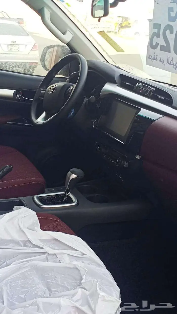 هايلوكس غمارتين بنزين اتوماتك دبل سوبر 2025 5