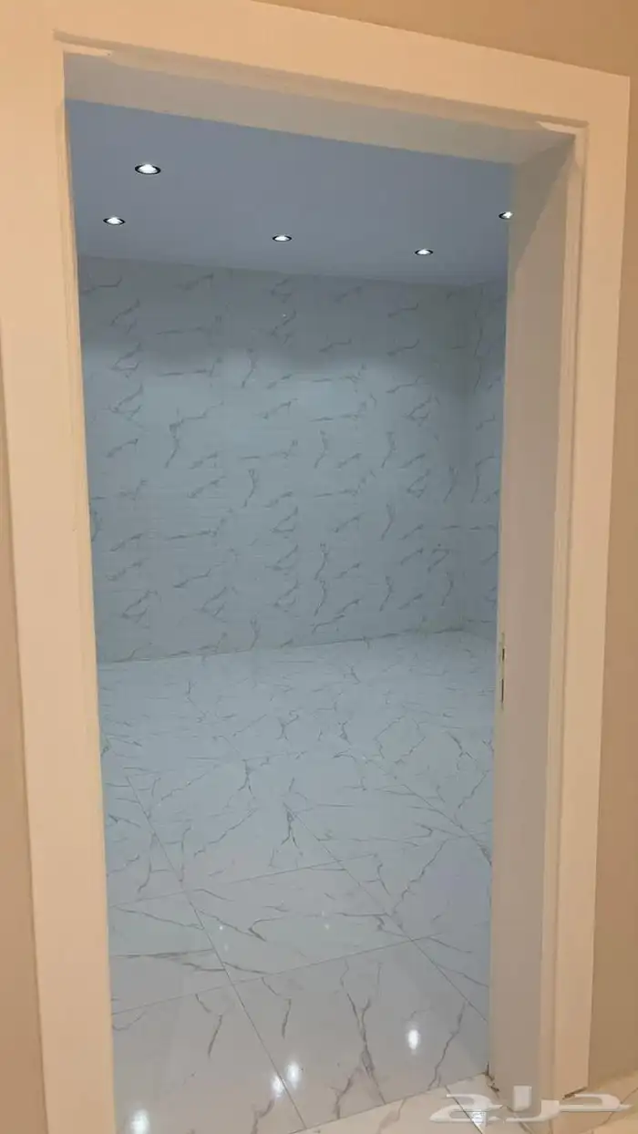 فله للبيع حي النظيم 9