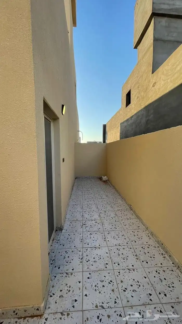 فله للبيع حي النظيم 15