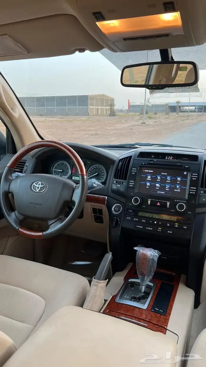 تويوتا لاندكروزر 2012 GXR.3 سعودي بنزين معرض الشومر 14