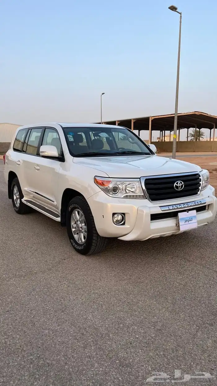 تويوتا لاندكروزر 2012 GXR.3 سعودي بنزين معرض الشومر 4