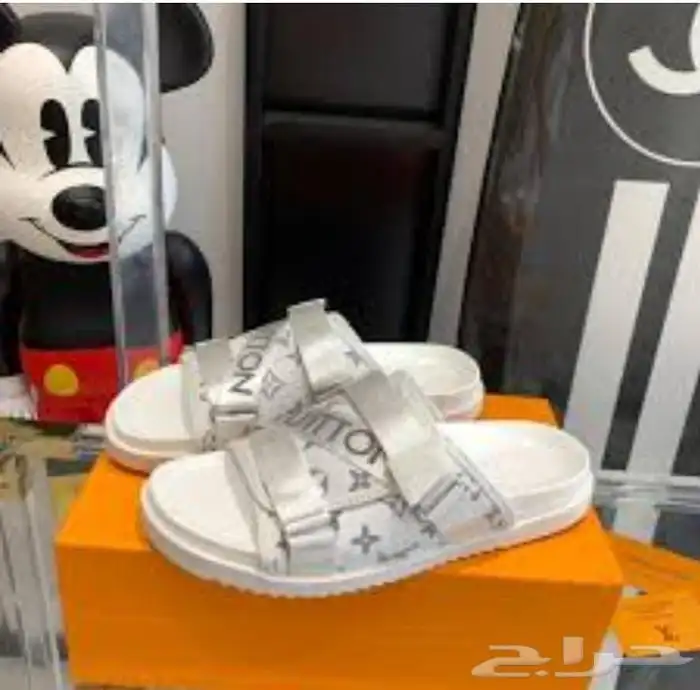 شنط براندات ماستر كوالتي وشوزات وساعات ماستر 90