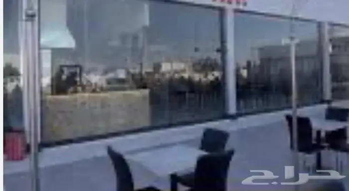 زجاج محل للبيع شبه جديد 0