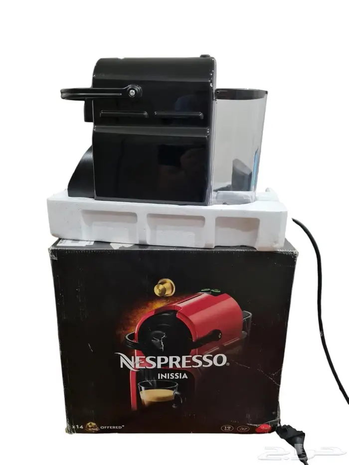 ماكينة قهوة اينيسيا مستعمل نظيف فقط بي 175 ريال 0