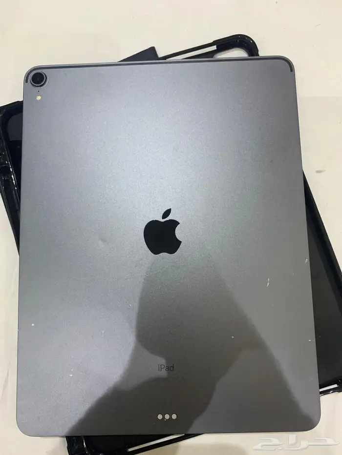 Ipad apple pro 12.9 الجيل الثالث للبيع المستعجل 3