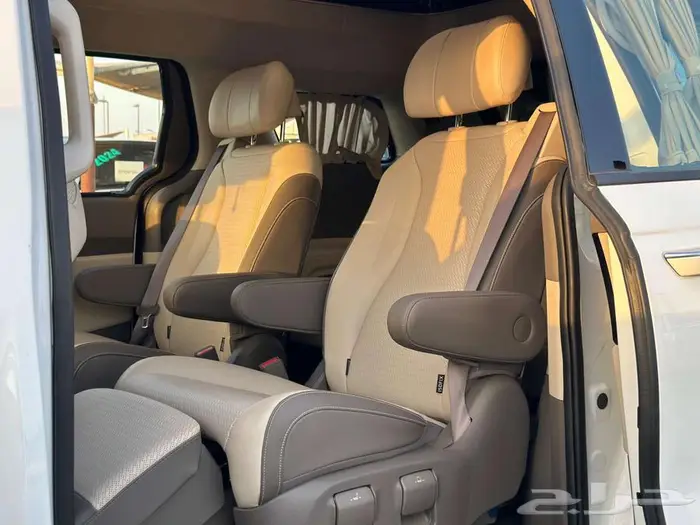 - KIA carnival VIP حالة ممتازة -2023- 5