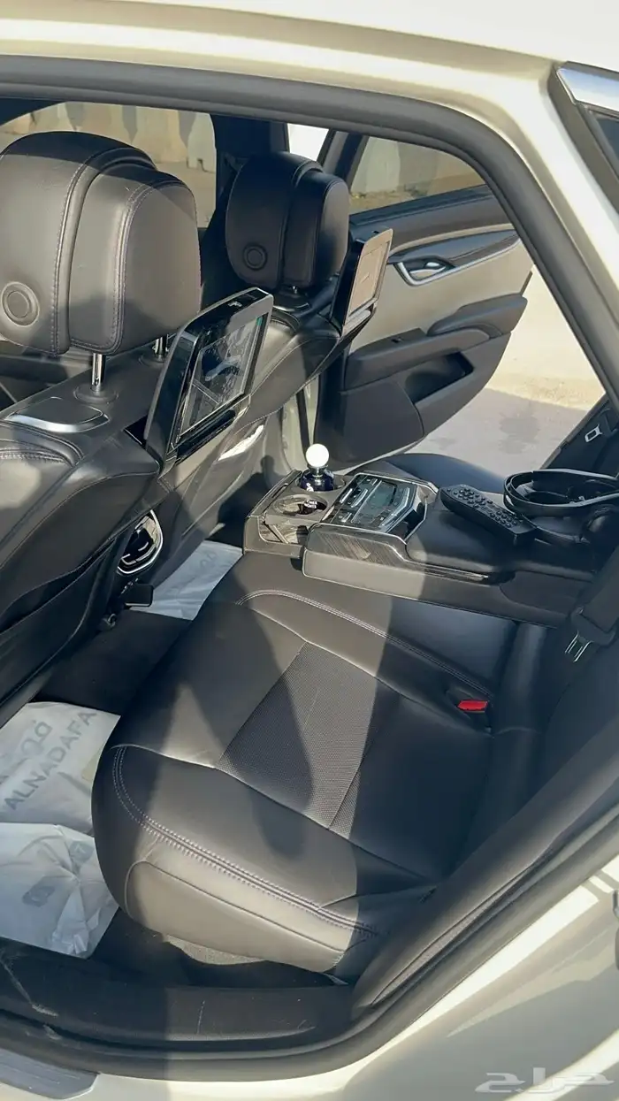 كاديلاك إكس تي إس XT4 V Sport بلاتينيوم 6V twin turbo 36