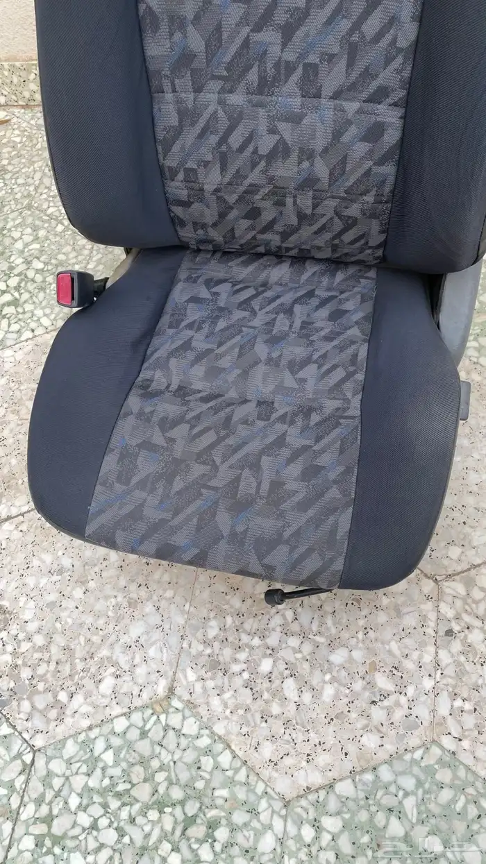 للبيع مرتبة لاندكروزر 97 1
