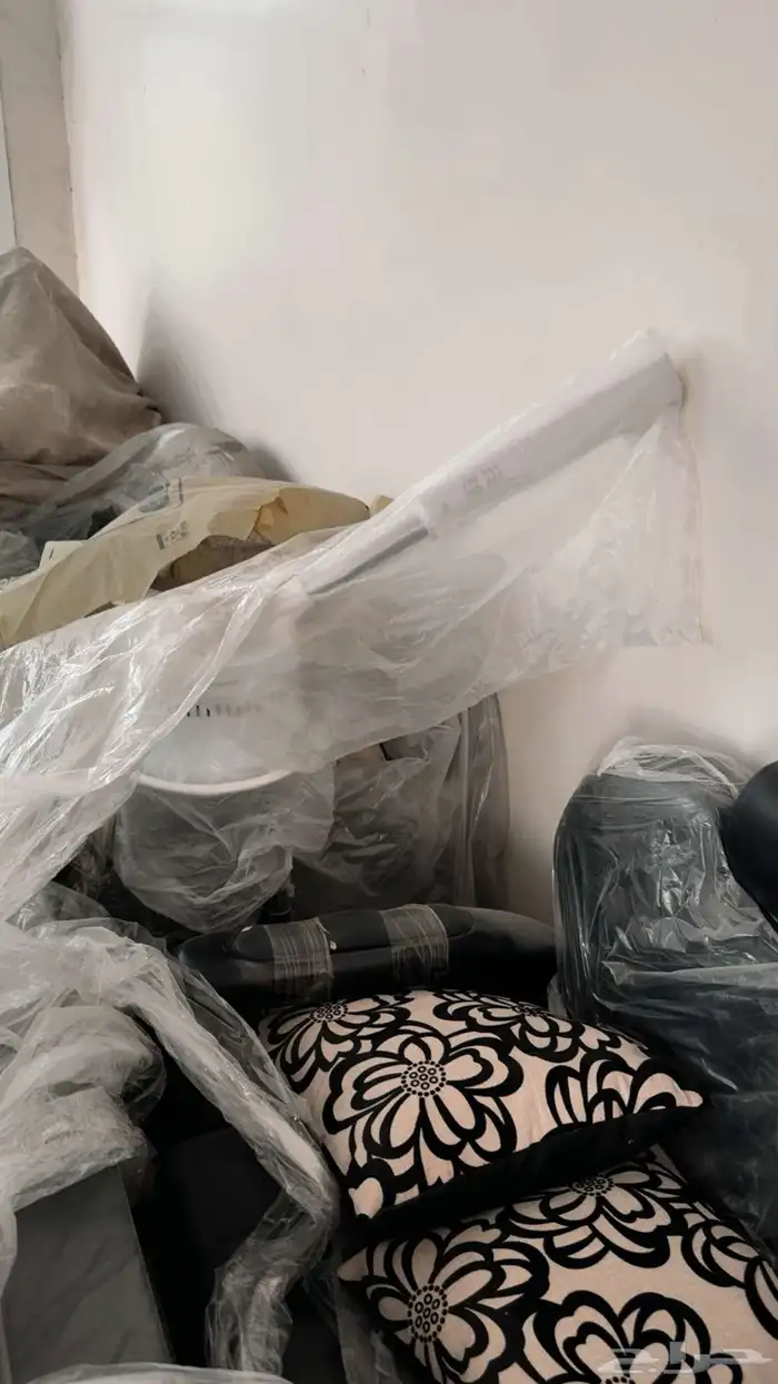 كراسي حلاقه جديده وكامله.. 0