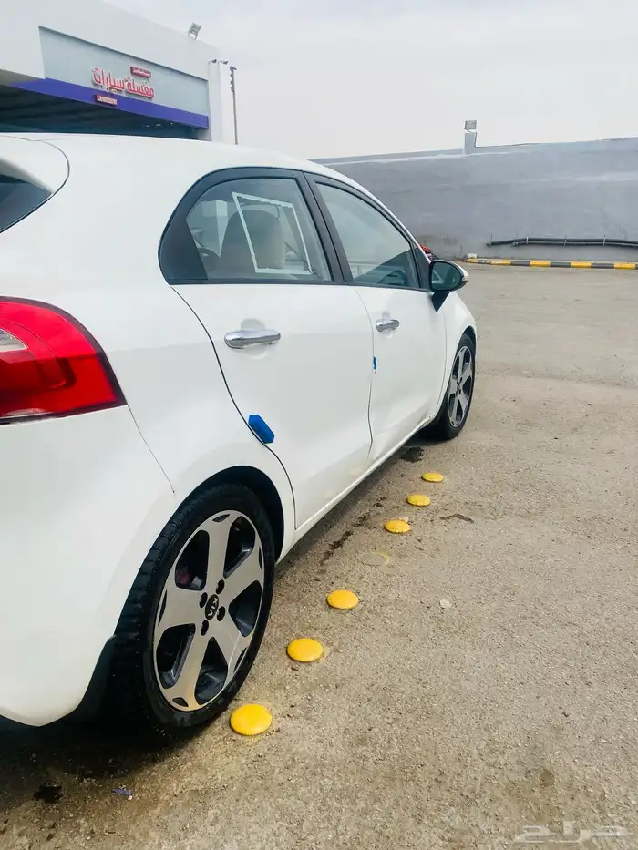كيا ريو فل كامل هاتشباك 2015 kia rio hatchback 2015 1